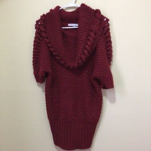 Annalee+Hope chunky large size cable, ribbed knit burgundy sweater.